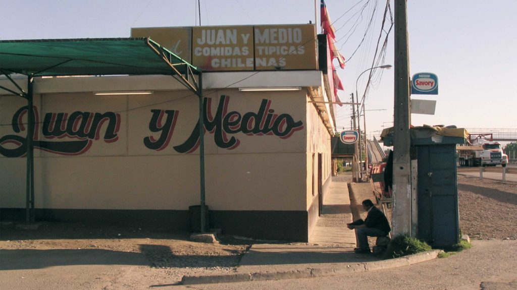 Juan y Medio sign